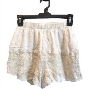 EMBROIDERED PULL ON SHORTS | XS